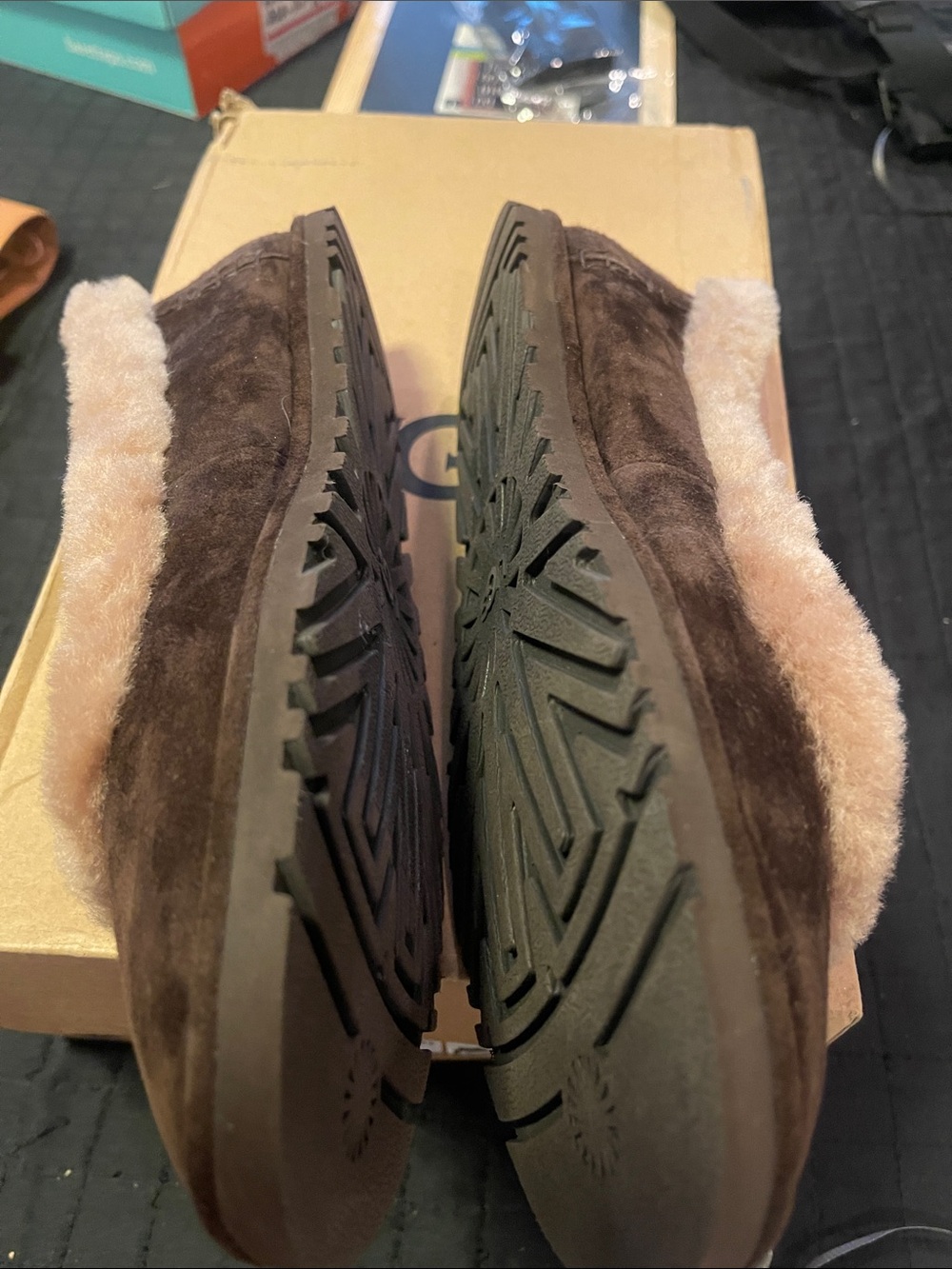 Ugg zora dusted cocoa flats fur lined shoes new msrp $145 sz 7.5m - Picture 8 of 9
